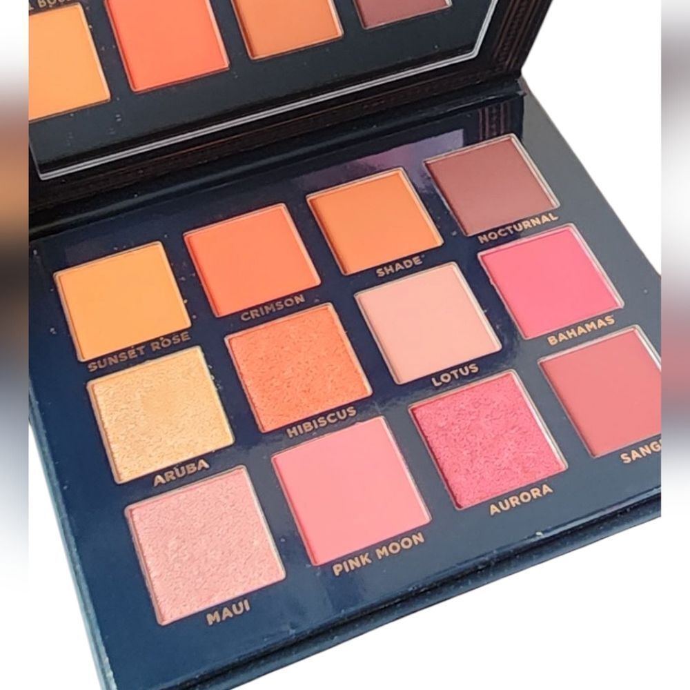 Ace Beaute Scarlet Dusk Eye Shadow Palette